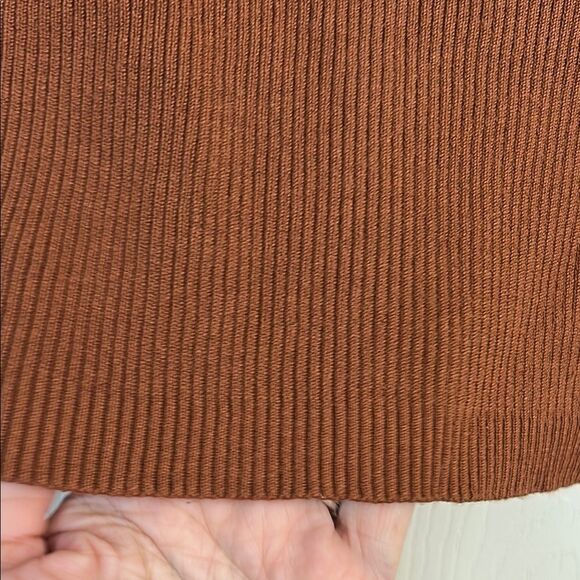 TWINE AND STRING Size X-Large Brown Ribbed Fitted Cropped Camisole Sweater - Picture 2 of 6
